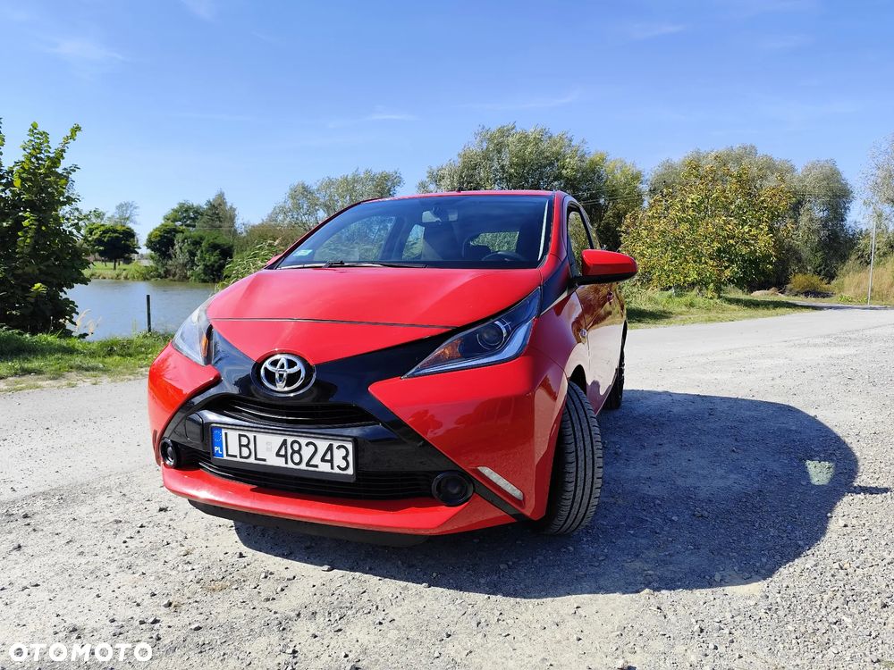Toyota Aygo x-play - 2