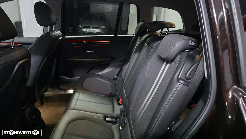 BMW 218 Gran Tourer i 7L Line Sport — fotografia 31