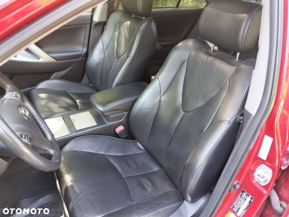 Toyota Camry - 6