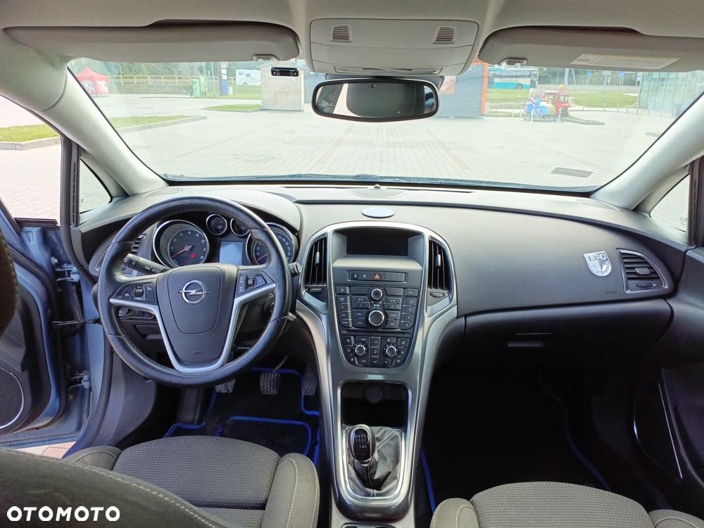 Opel Astra 1.4 Turbo - 9