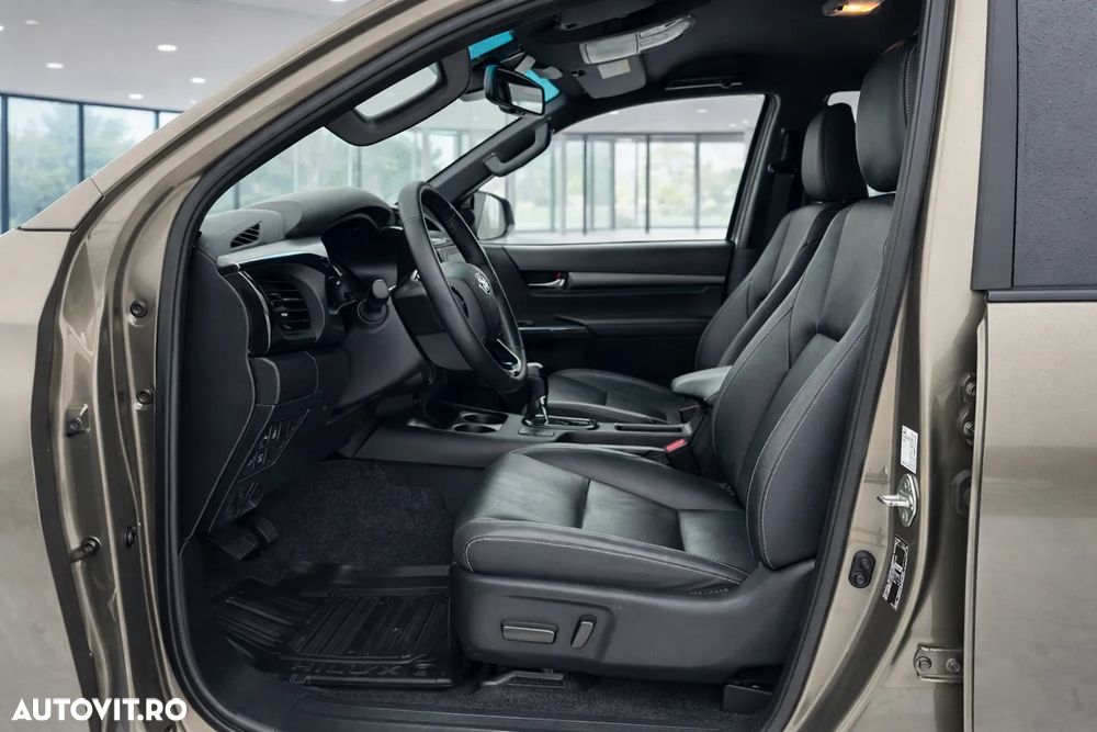 Toyota Hilux 2.8D 204CP 4x4 Double Cab AT Invincible Color Edition - 23