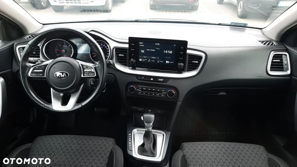 Kia Ceed 1.6 CRDi SCR M DCT - 16