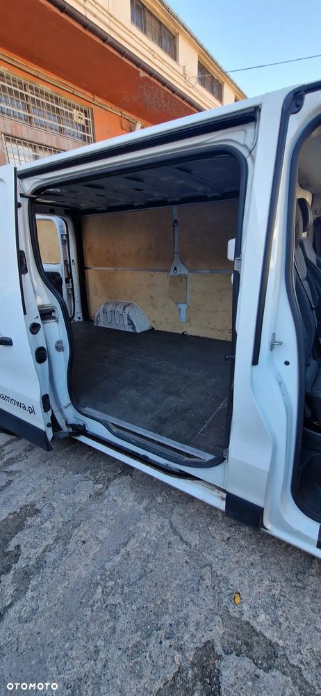 Renault Trafic - 13