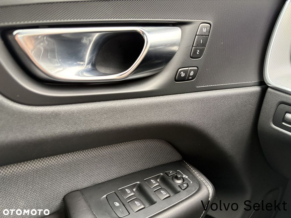 Volvo XC 60 - 18