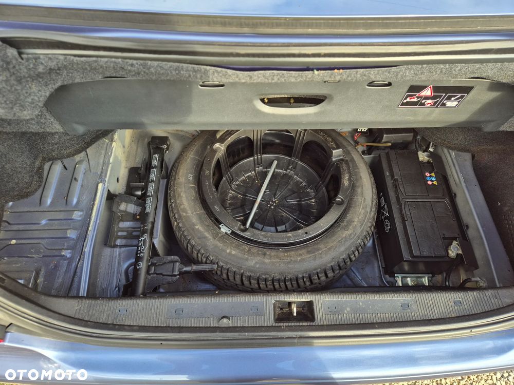 Mercedes-Benz CLK - 13