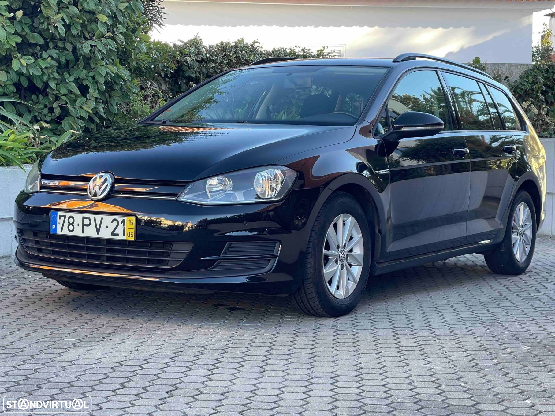 VW Golf Variant 1.6 TDi BlueMotion Confortline - 12