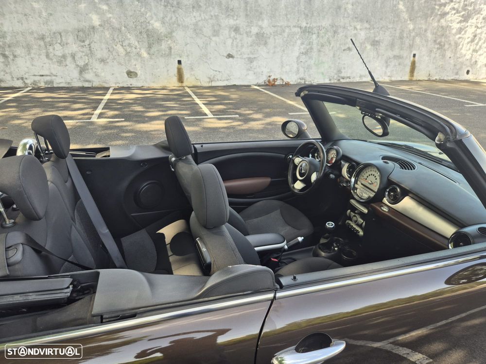 MINI Cabrio Cooper - 17