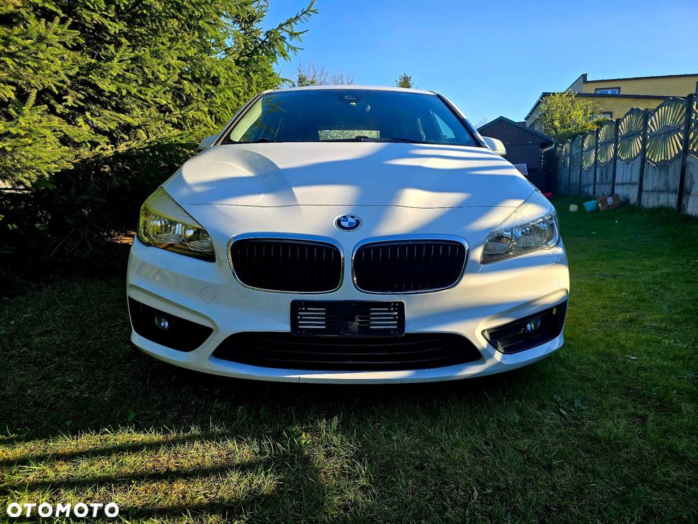 BMW Seria 2 216d - 20