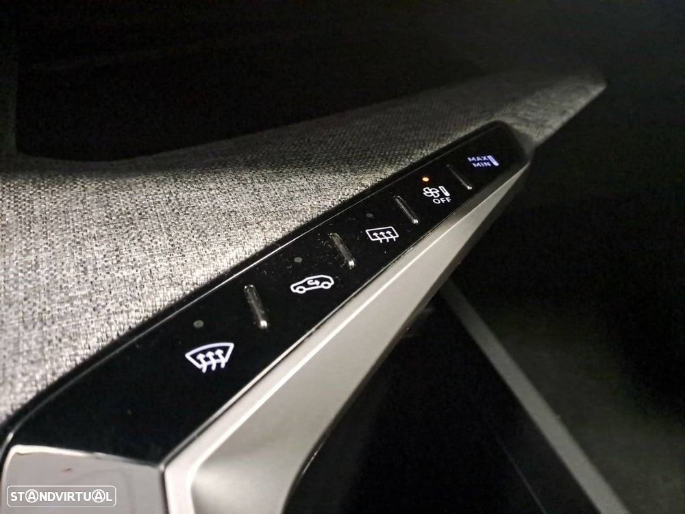 Peugeot 5008 1.2 Hybrid Allure e-DCS6 - 22