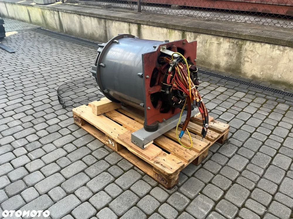Prądnica Generator HITZINGER SGE 5C 26N 120 KVA 400 HZ - 3