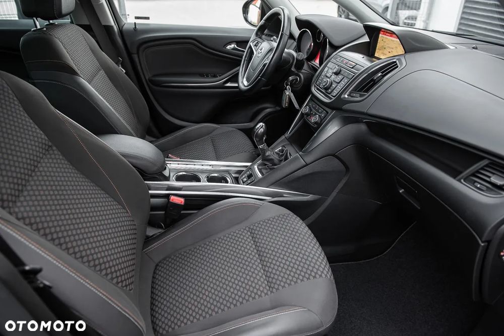 Opel Zafira - 32