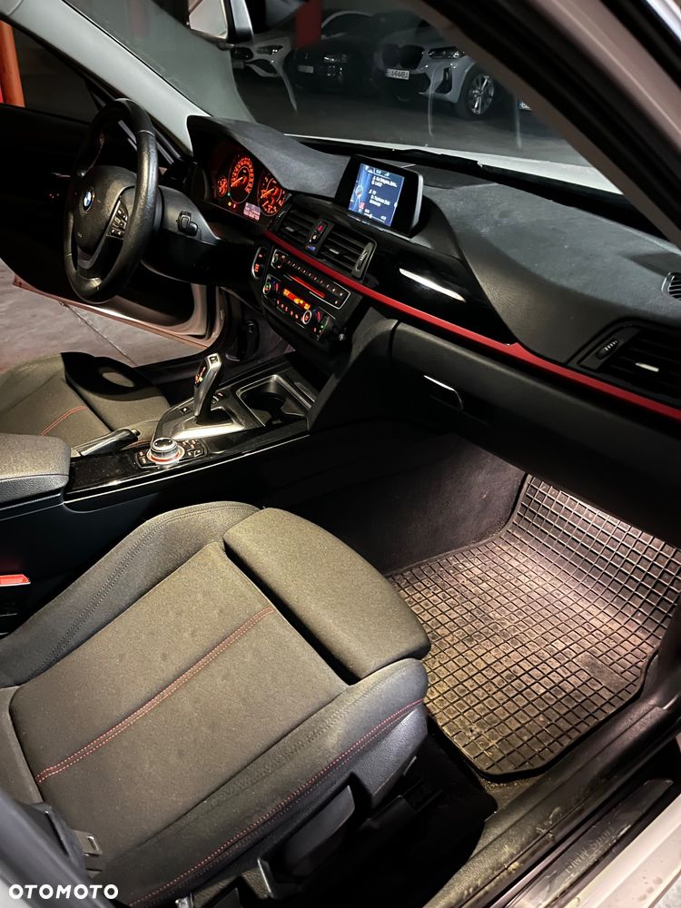 BMW Seria 3 318d Sport Line - 14