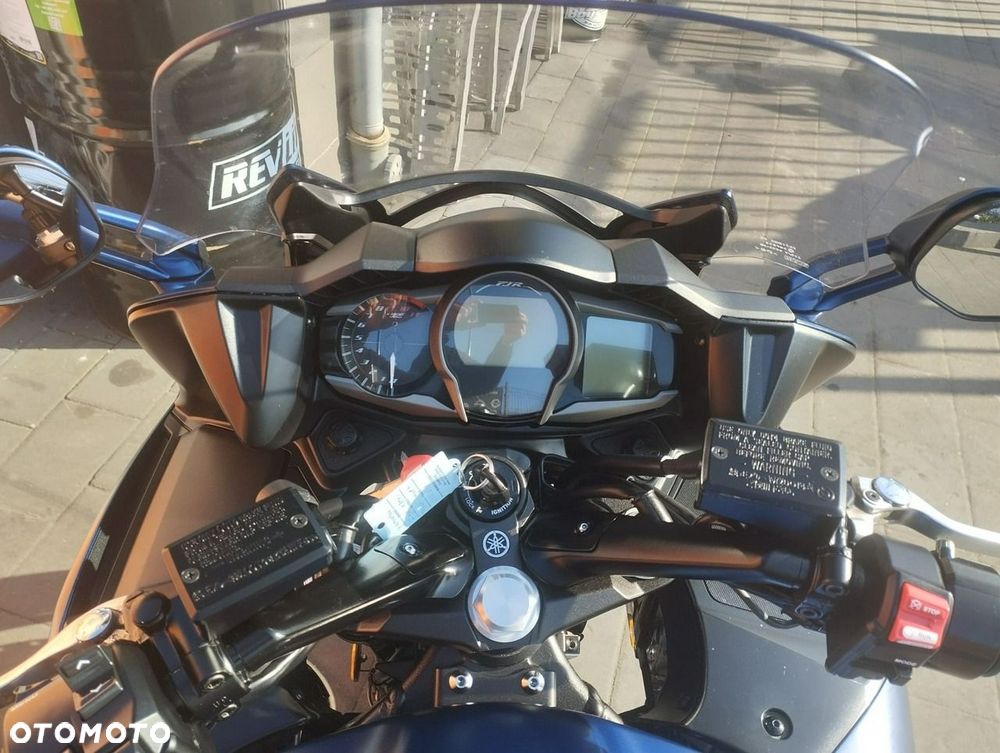 Yamaha FJR - 8
