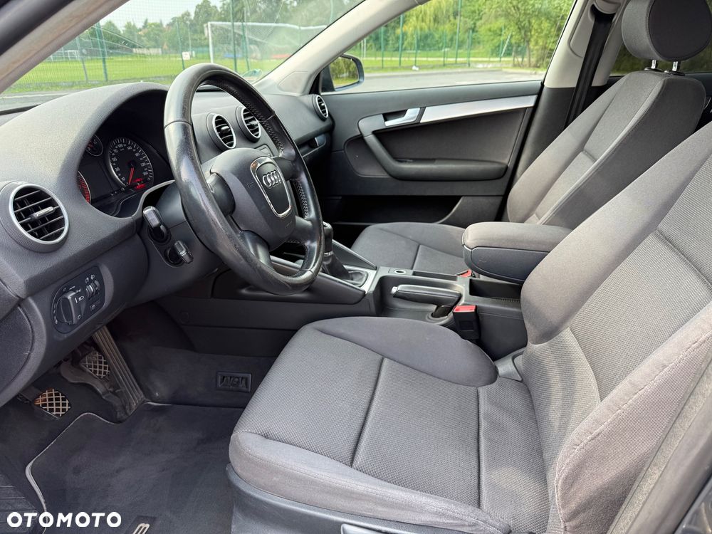 Audi A3 Sportback 1.6 Ambition - 7