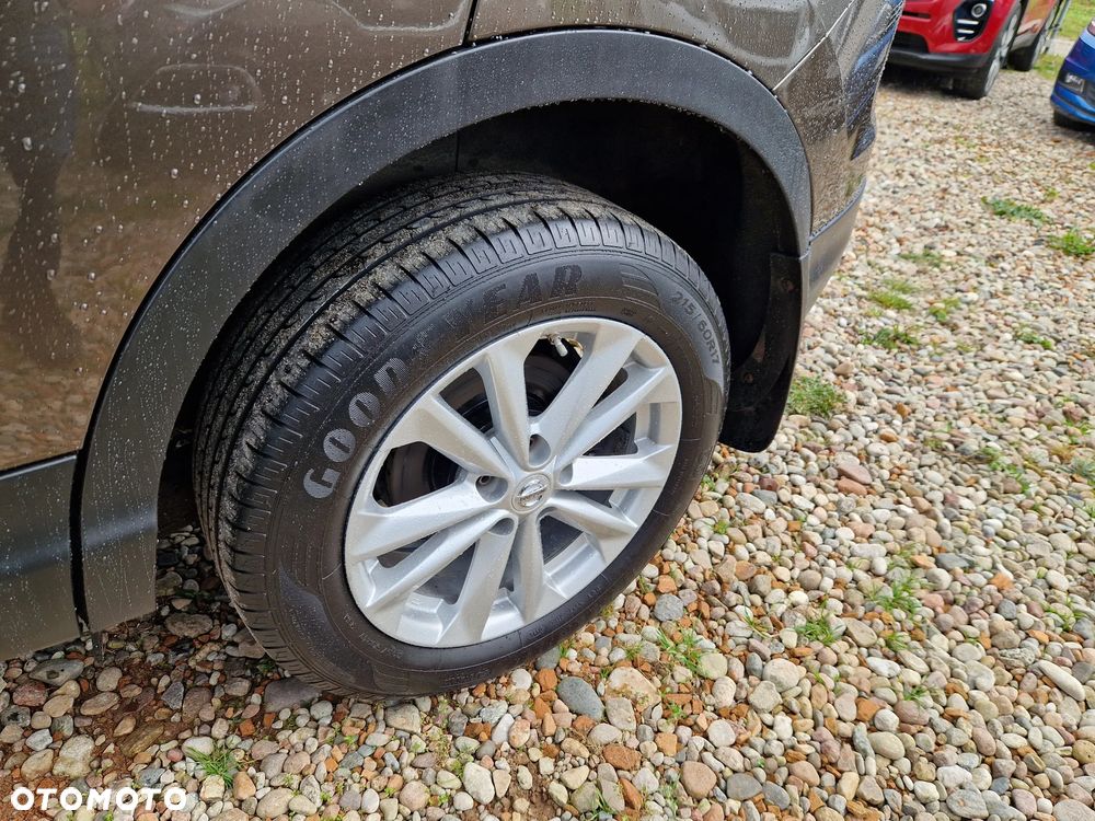 Nissan Qashqai 1.2 DIG-T Visia Xtronic - 19