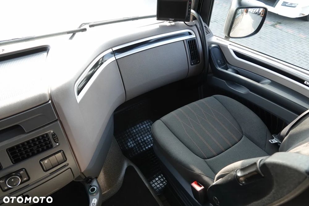 DAF XF 480 / ZESTAW TANDEM 120 M3 / PRZEJAZDOWY / KLIMA POSTOJOWA / 7,7 M + 7,7 M / 2022 ROK / - 33