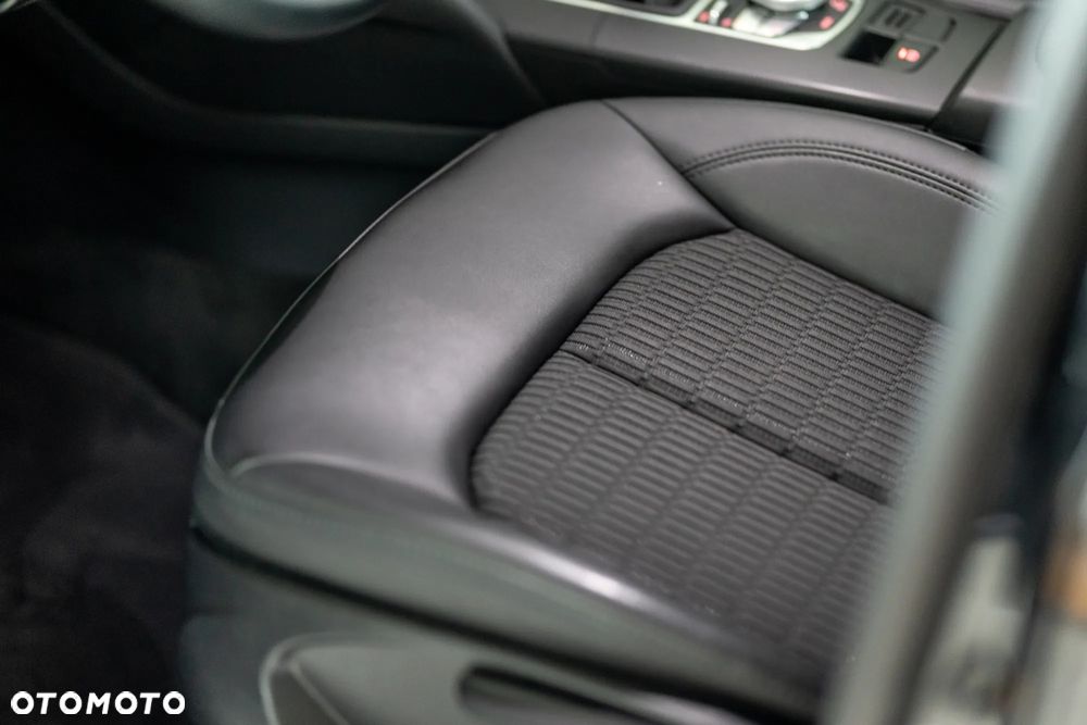 Audi A3 Sportback 2.0 TDI quattro sport - 17