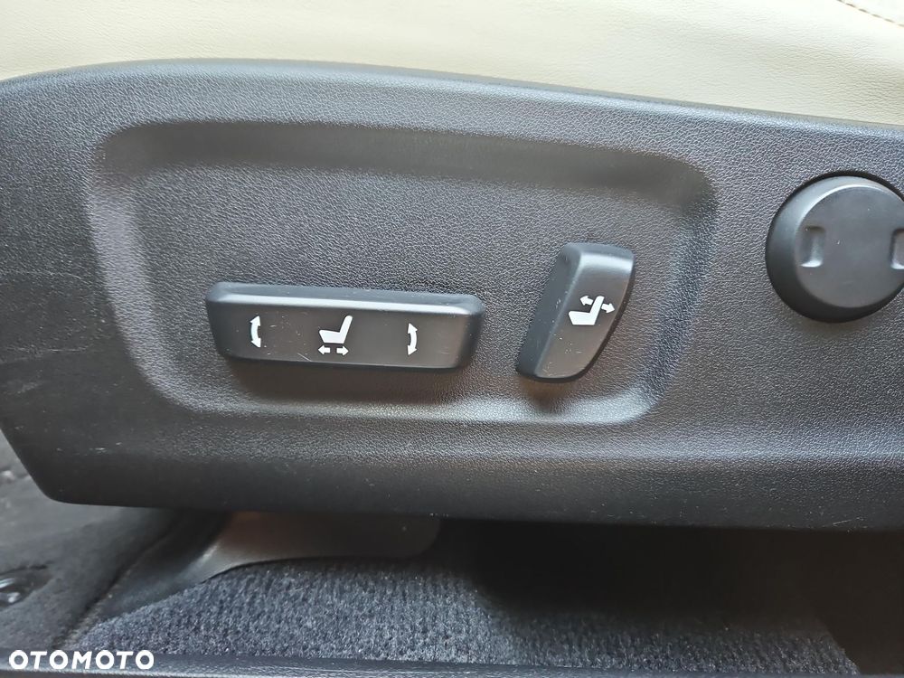 Lexus RX 450h F-Impression - 26