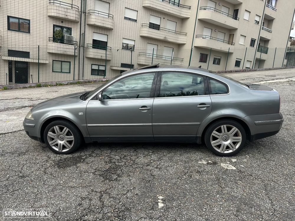 VW Passat 1.9 TDi Highline - 4