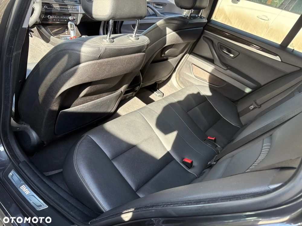 BMW Seria 5 520d Luxury Line - 8