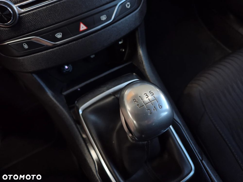 Peugeot 308 1.6 THP Allure - 16