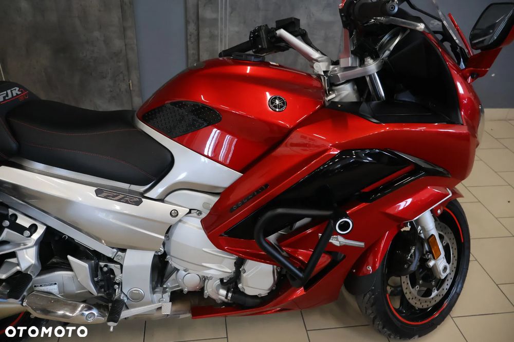 Yamaha FJR - 4