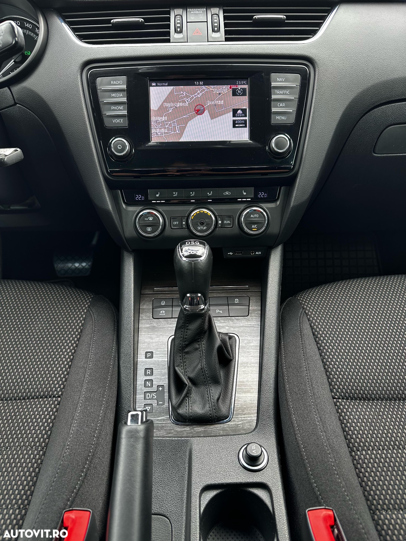 Skoda Octavia 2.0 TDI 4x4 DSG Scout - 20