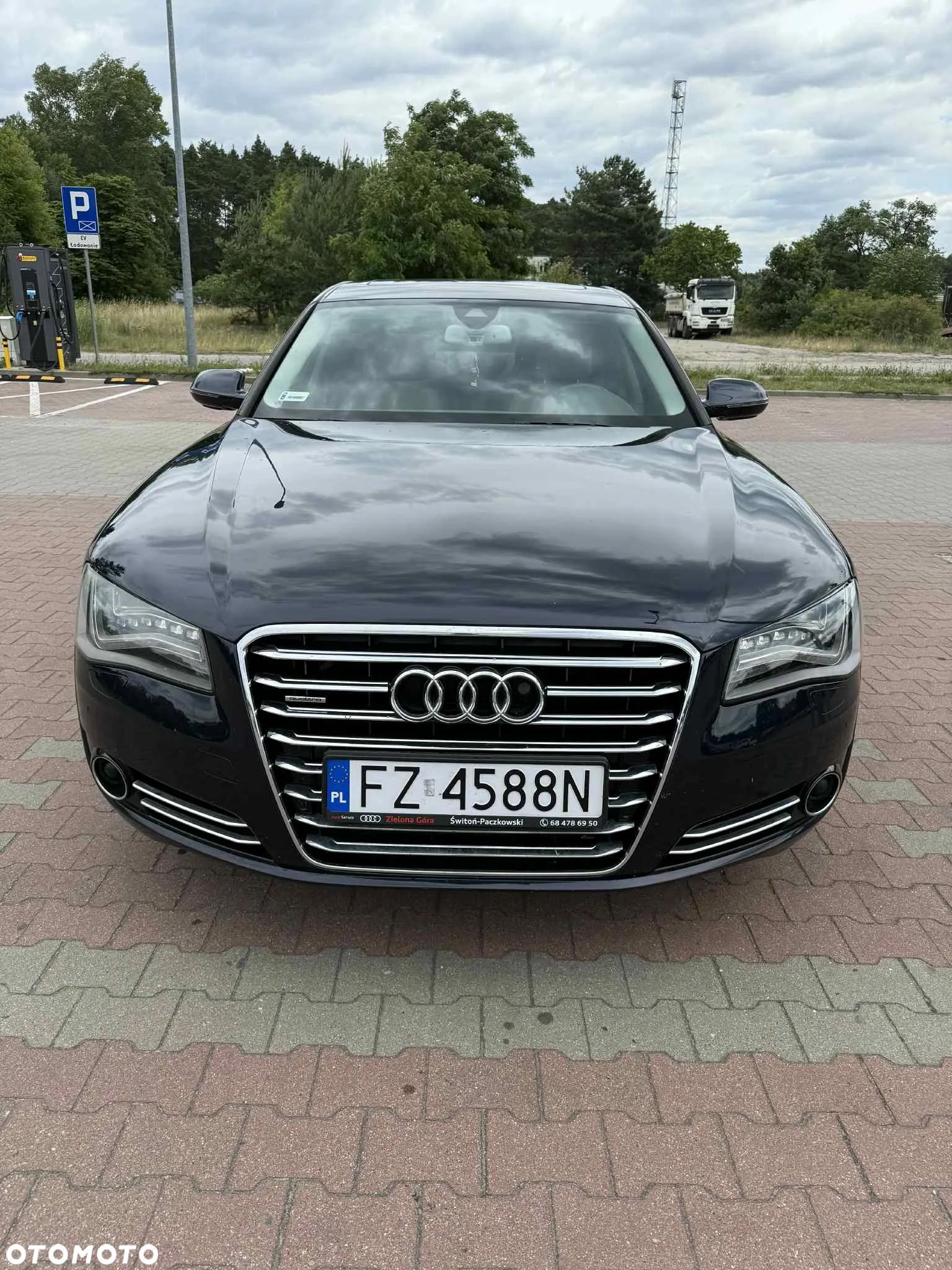 Audi A8 4.2 FSI L Quattro - 1