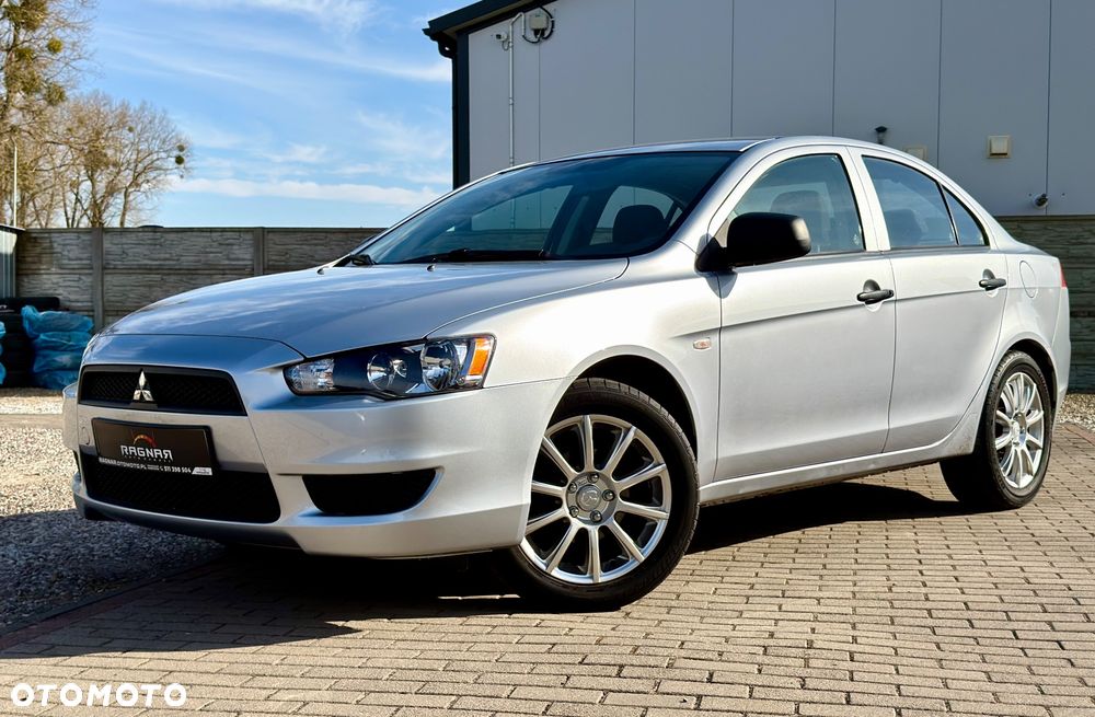 Mitsubishi Lancer 1.5 - 3