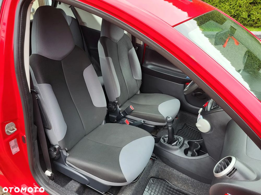 Peugeot 107 (70) 68 Active - 12