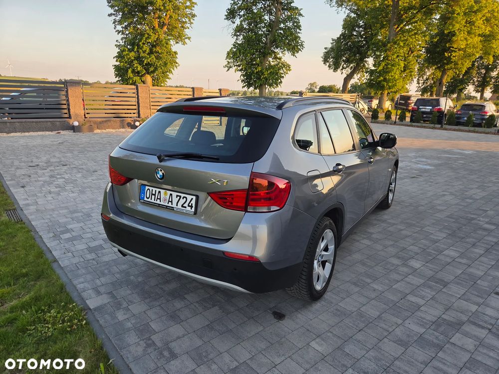 BMW X1 sDrive18i xLine - 9