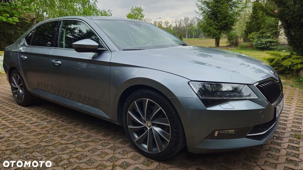 Skoda Superb 2.0 TDI L&K DSG - 34