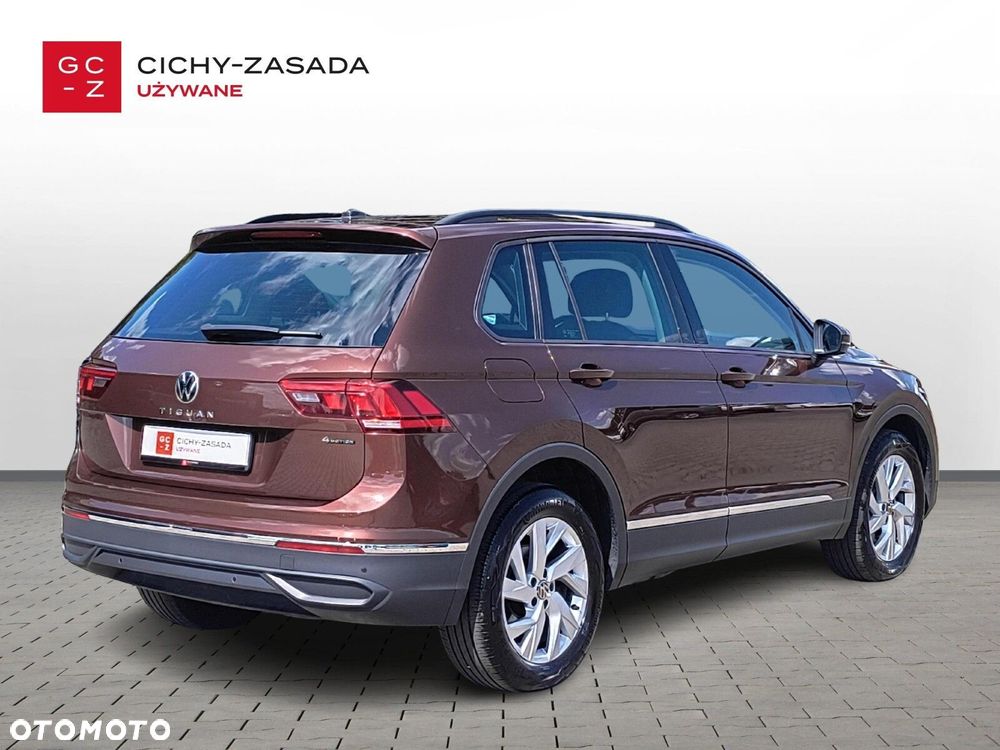 Volkswagen Tiguan 2.0 TSI 4Mot Life DSG - 5