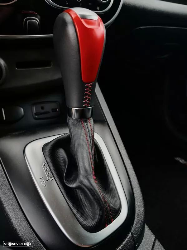 Renault Clio 1.6 T RS Trophy EDC - 11