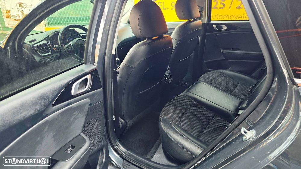 Kia Ceed SW 1.6 CRDi MHEV Drive - 9