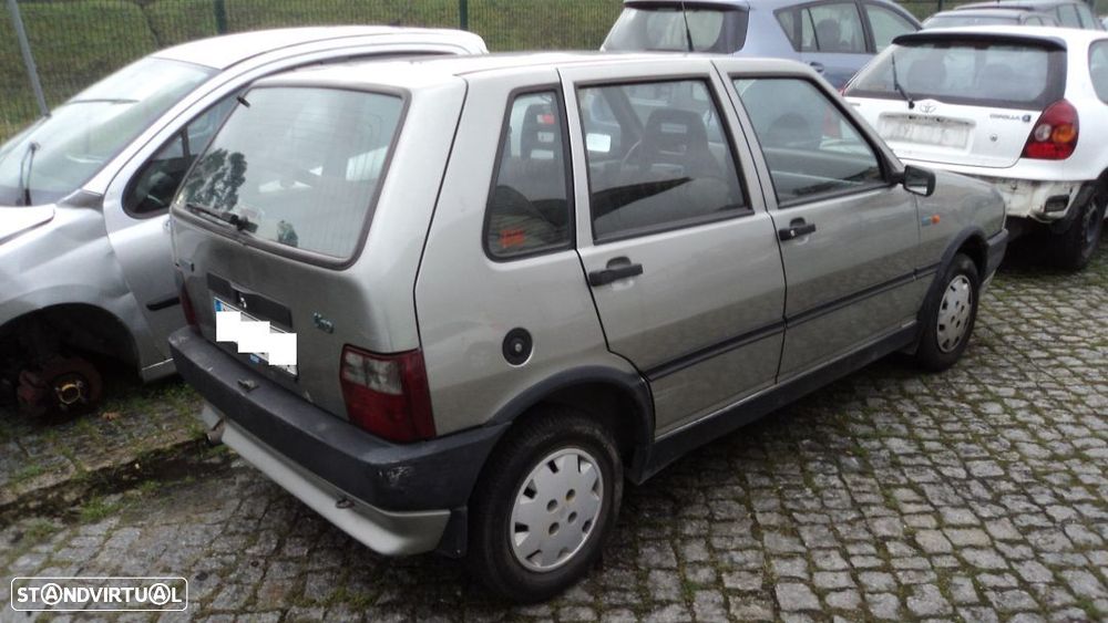Fiat Uno 1.1 5P 1991 - Para Peças - 7