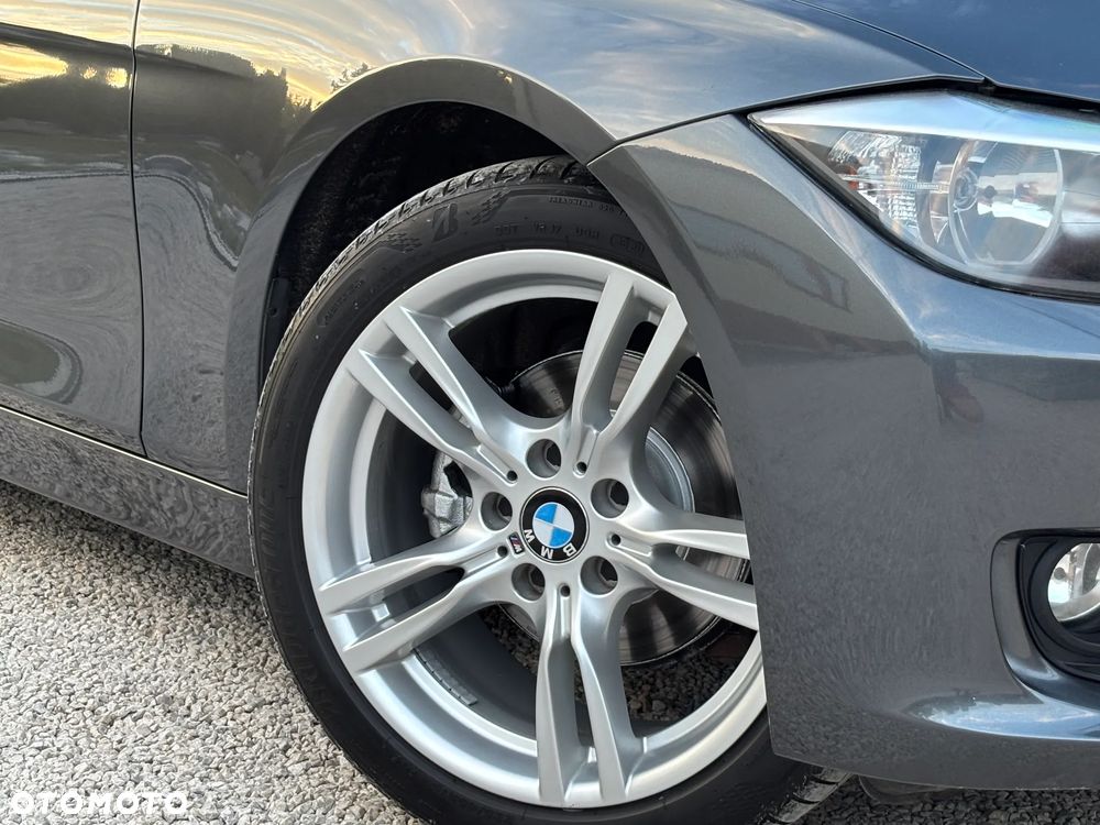 BMW Seria 3 - 35