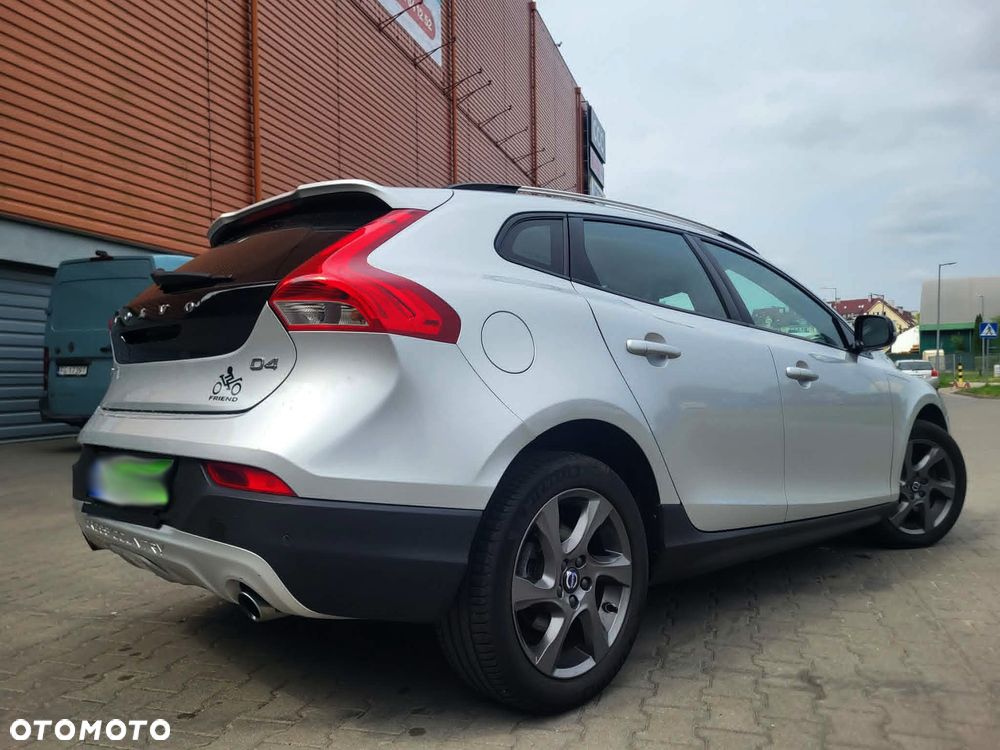 Volvo V40 D4 Summum - 6