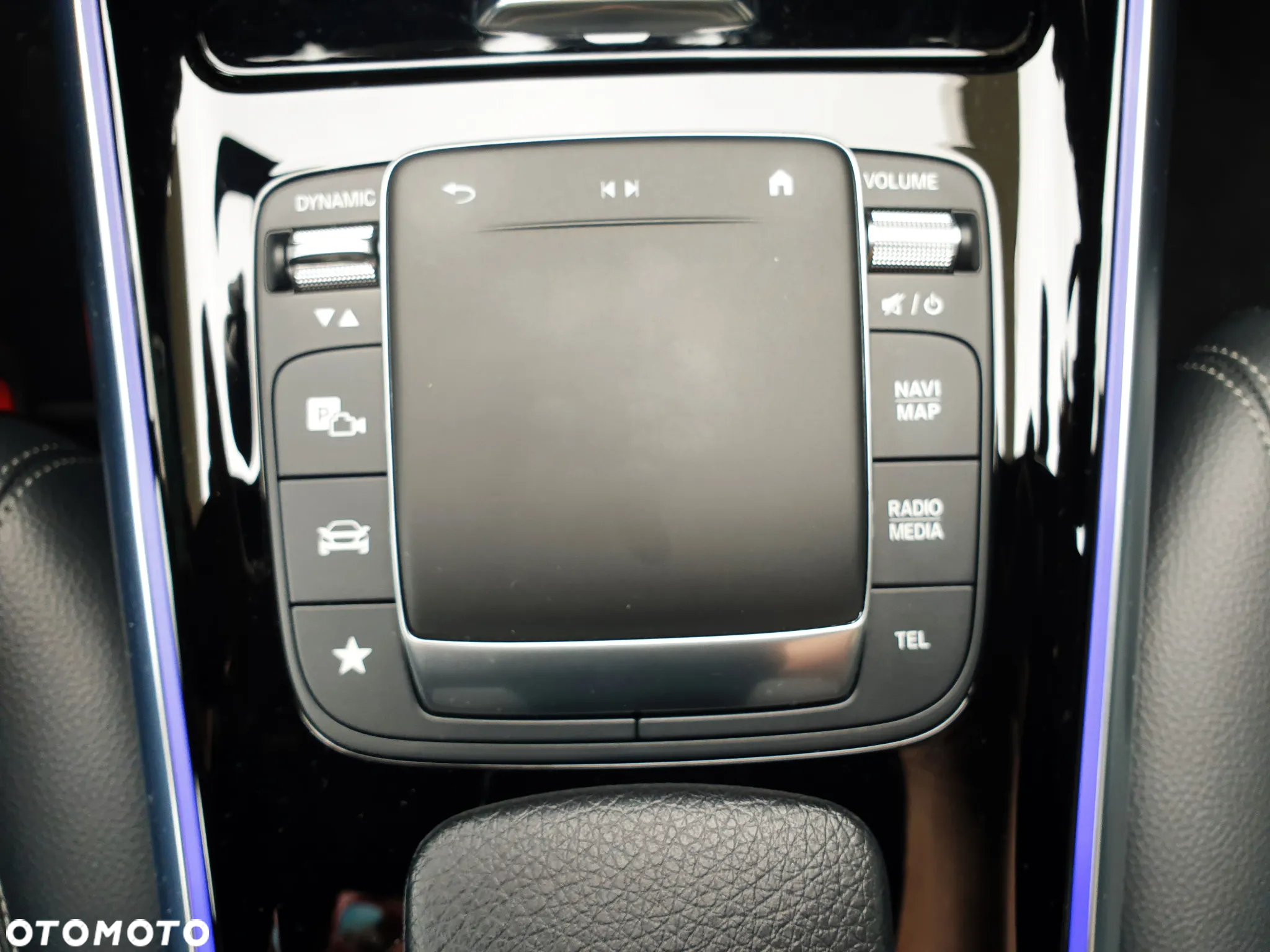 Mercedes-Benz GLA 200 Progressive - 35