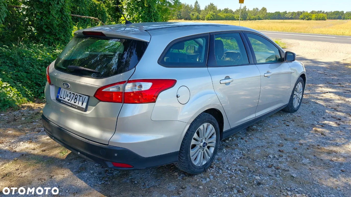 Ford Focus 1.6 Ambiente - 5