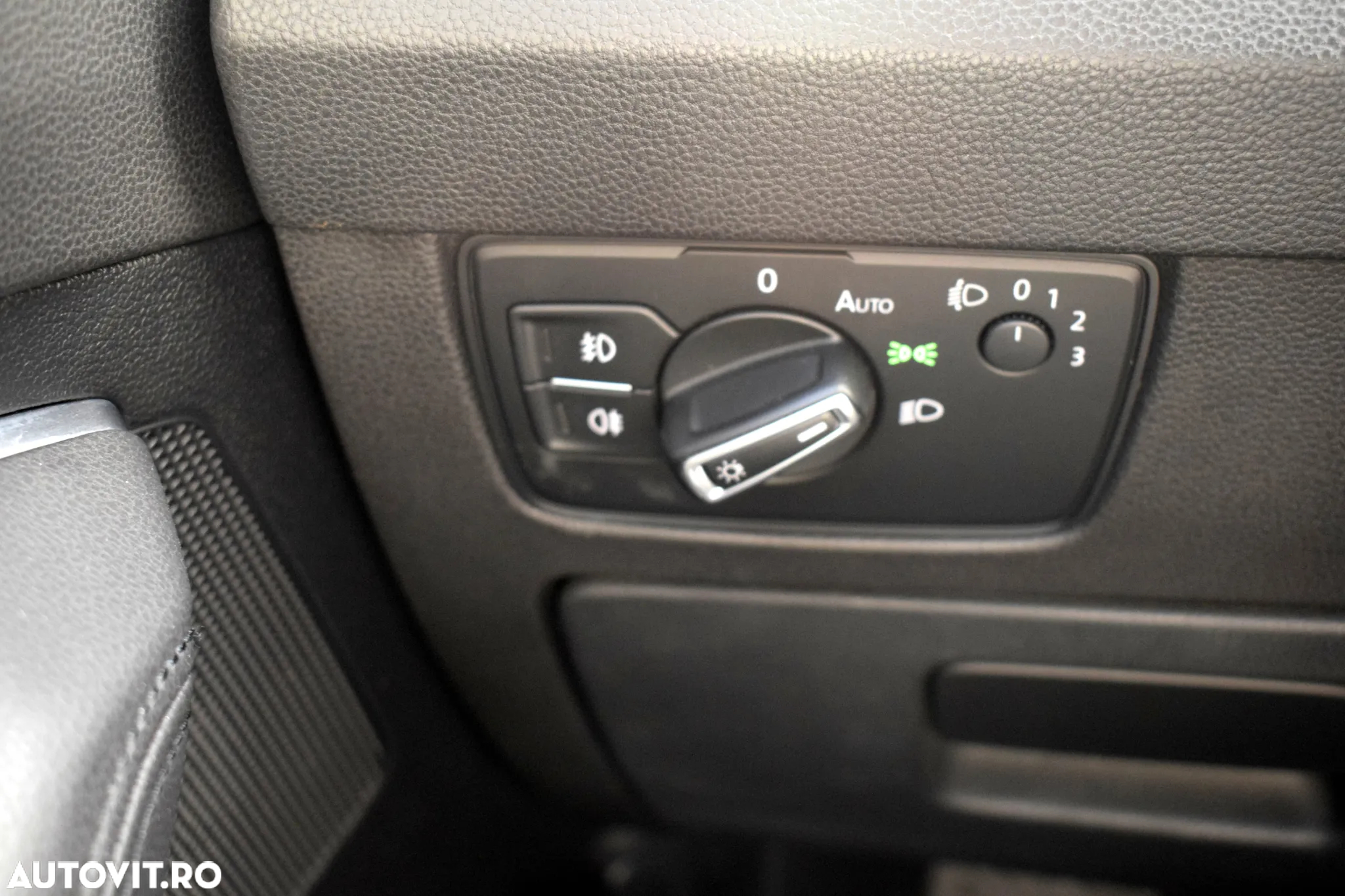 Volkswagen Passat Variant 2.0 TDI DSG 4Motion Highline - 23