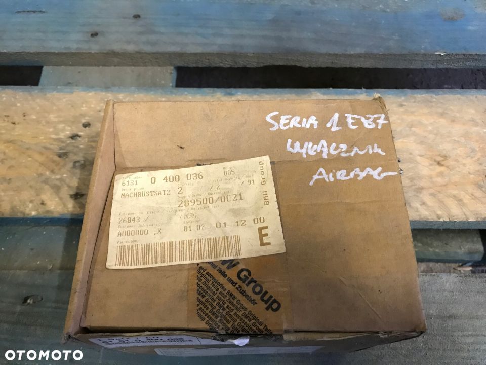 BMW E87 NOWY DOPOSAŻENIE WYŁĄCZANIA AIRBAG 61310400036 - 2
