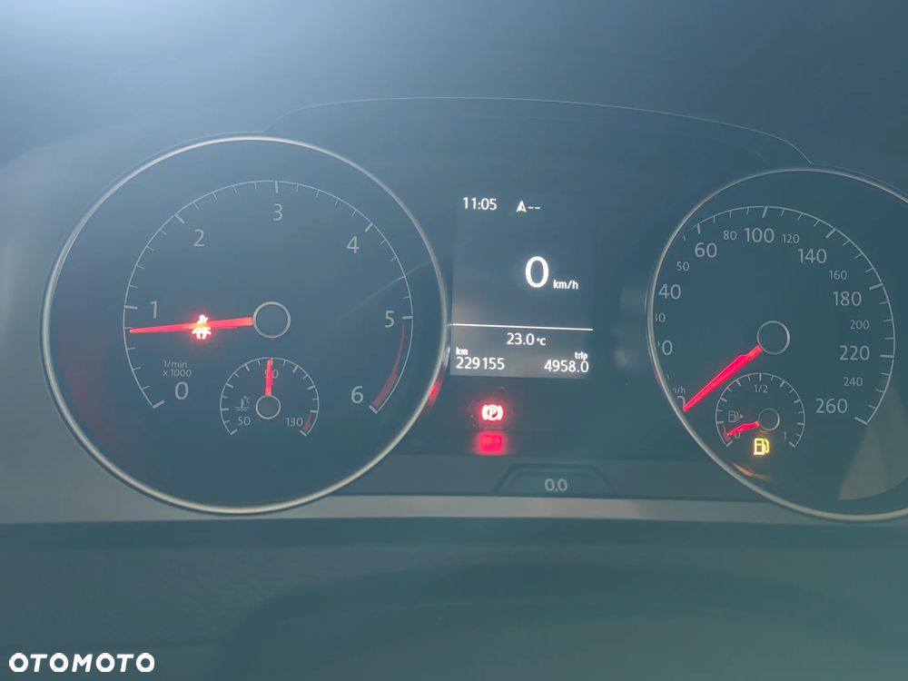 Volkswagen Golf 1.6 TDI DPF Trendline - 13