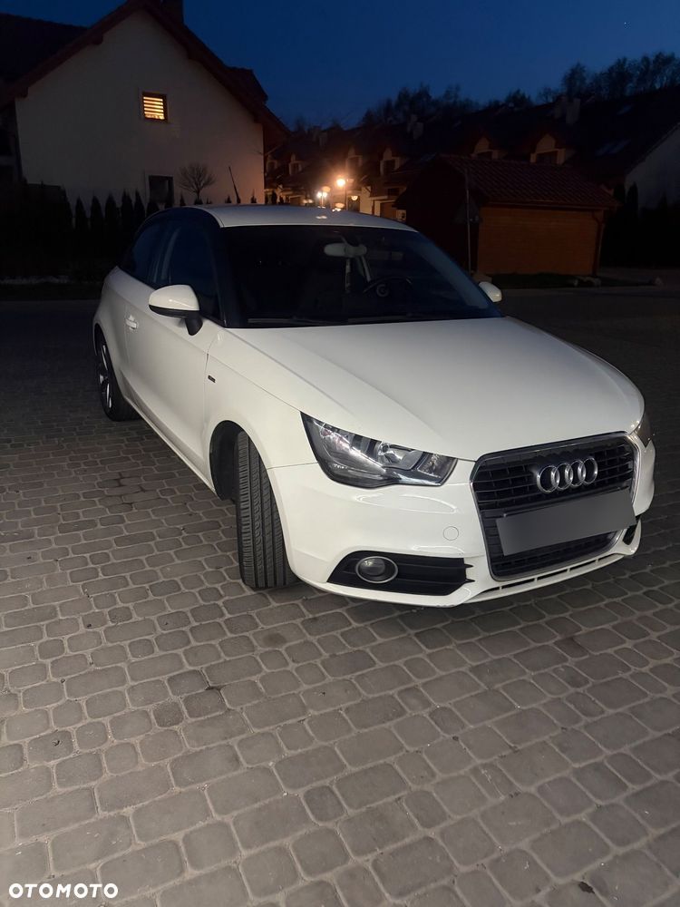 Audi A1 Sportback 1.6 TDI Ambition S tronic - 1