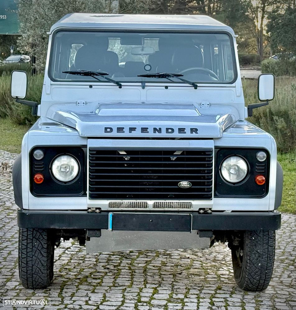 Land Rover Defender 110 DPF E - 2