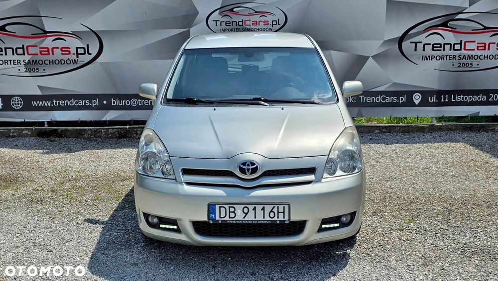 Toyota Corolla Verso 1.8 Luna - 2