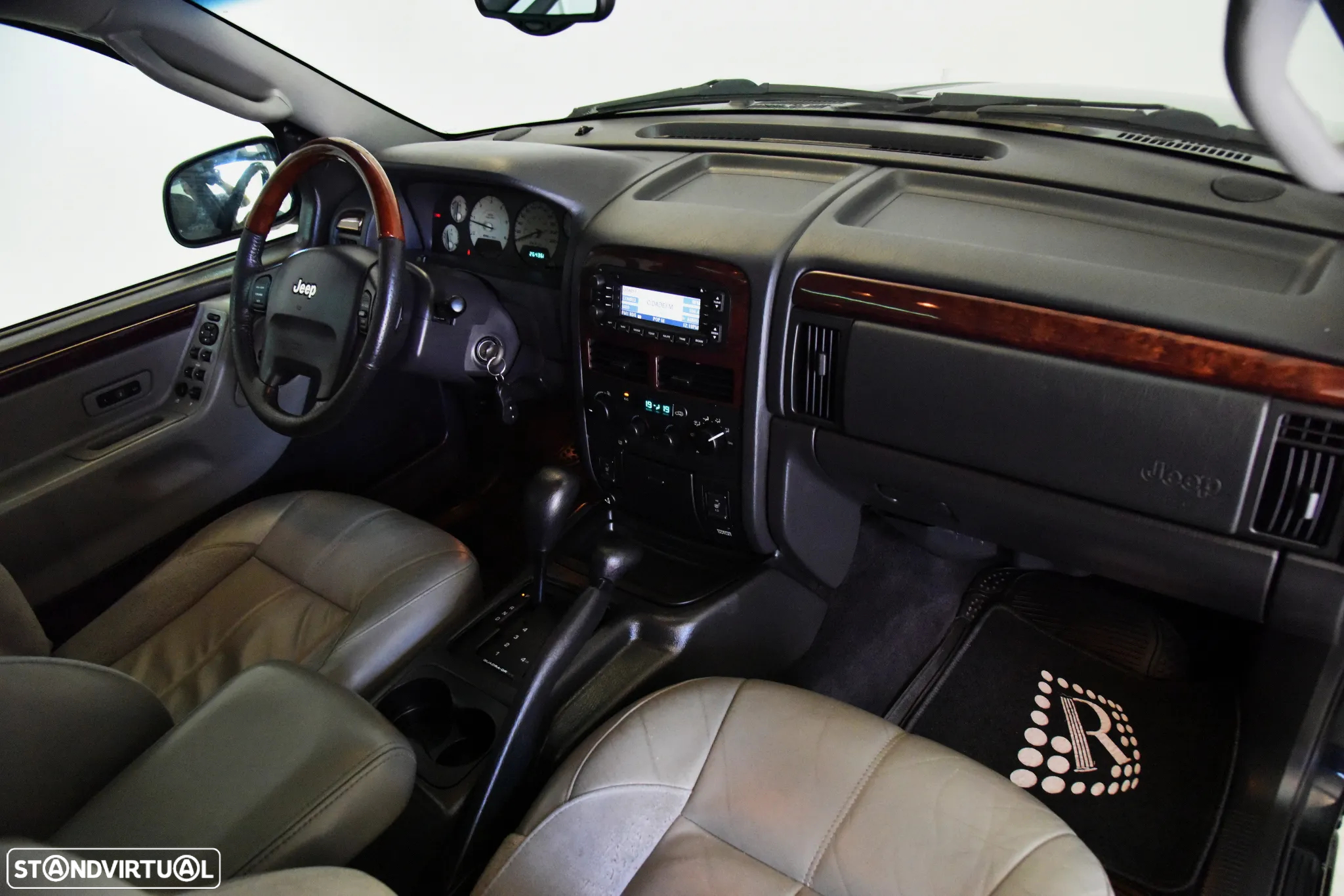 Jeep Grand Cherokee 2.7 CRD Overland - 22