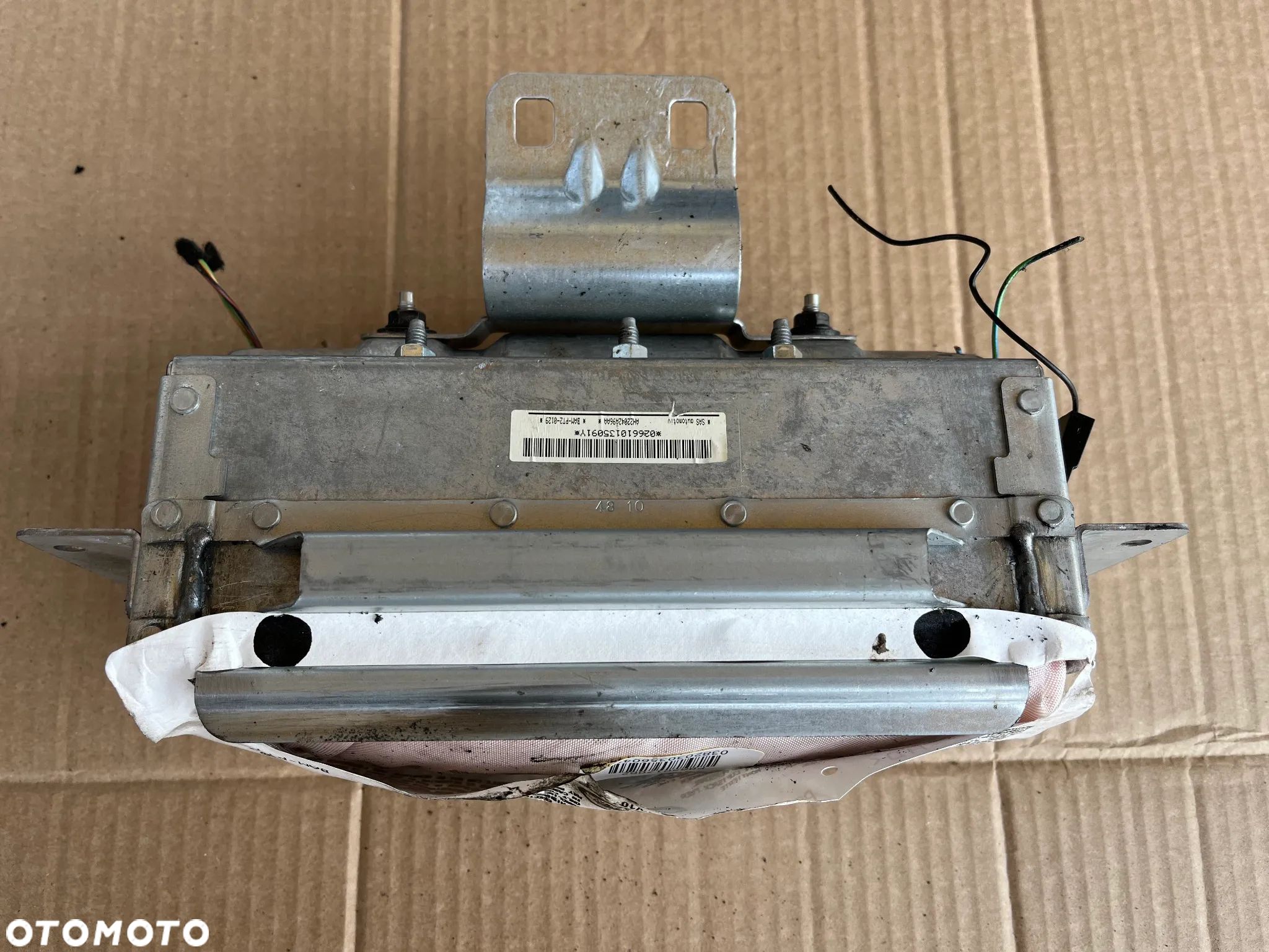 Airbag poduszka powietrzna pasażera kokpitu AH22-042A96 Land Rover Discovery 4 IV - 1