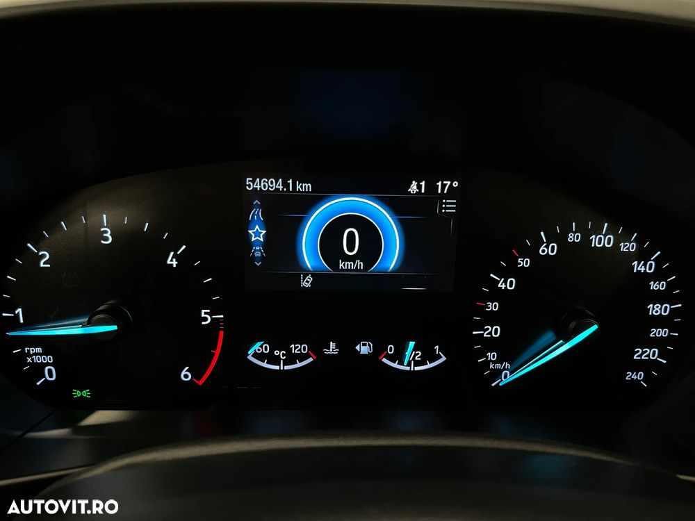 Ford Focus 1.5 EcoBlue Connected - 26