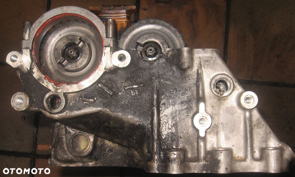 głowica wałek rozrządu BMW X5 E60 E39 3.0D 7788581.9 - 7